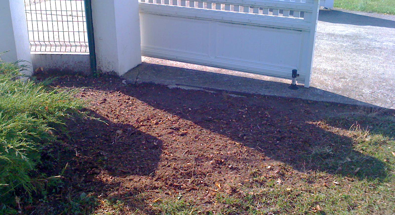 Portail de jardin après dessouchement à Angoulême