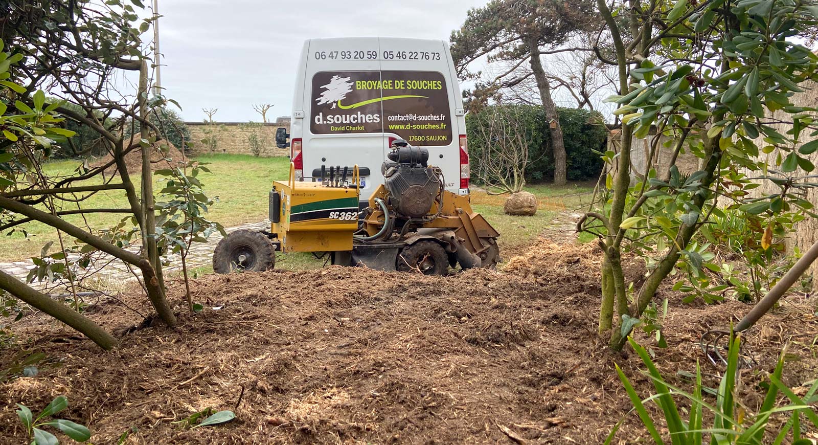 Jardin après arrachage de souche en Charente Maritime